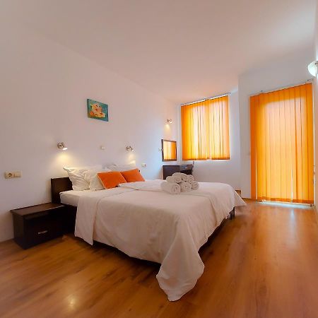 Tomi Family Apartments Солнечный берег Экстерьер фото
