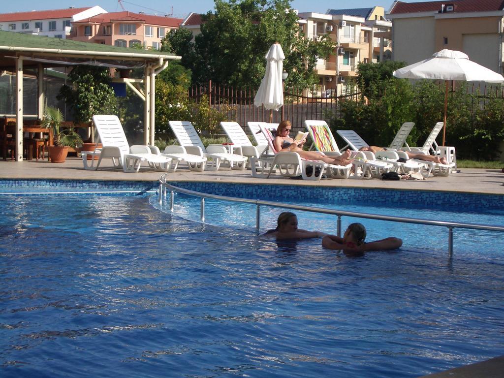 Tomi Family Apartments Солнечный берег Номер фото
