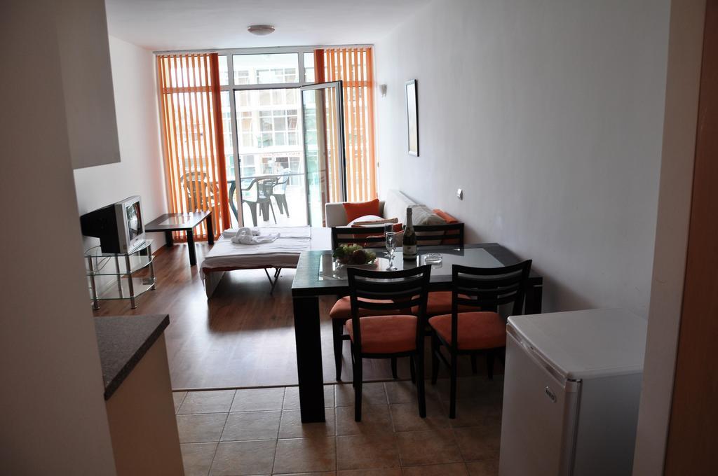 Tomi Family Apartments Солнечный берег Номер фото