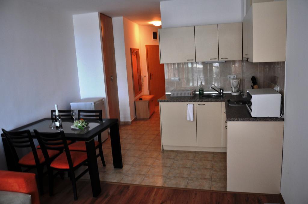 Tomi Family Apartments Солнечный берег Номер фото